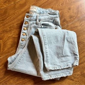 Universal Thread Light Wash Blue Curvy Vintage Straight button Fly Denim Jeans